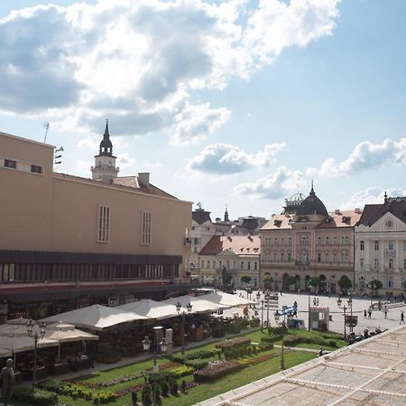 Old Town Square Apartment Novi Sad Esterno foto