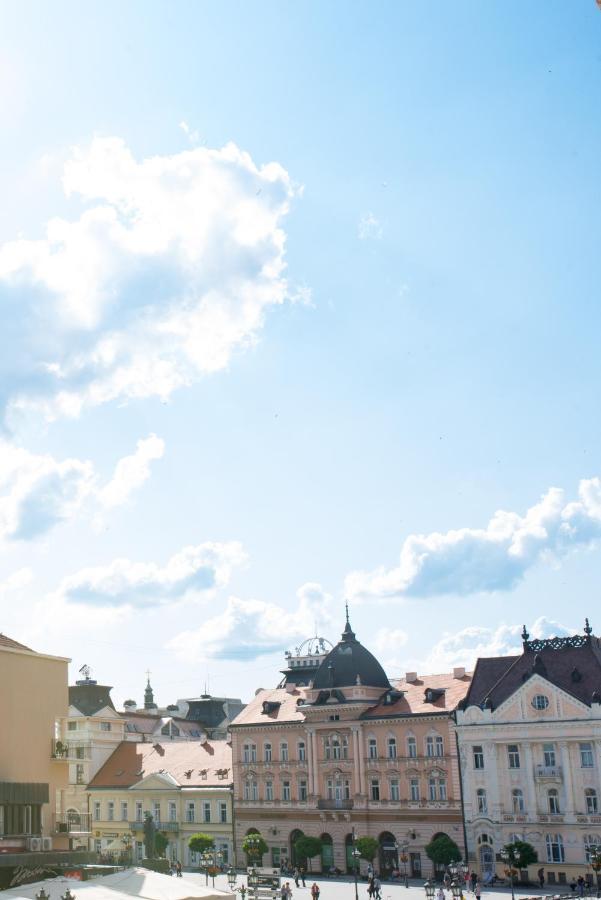 Old Town Square Apartment Novi Sad Esterno foto